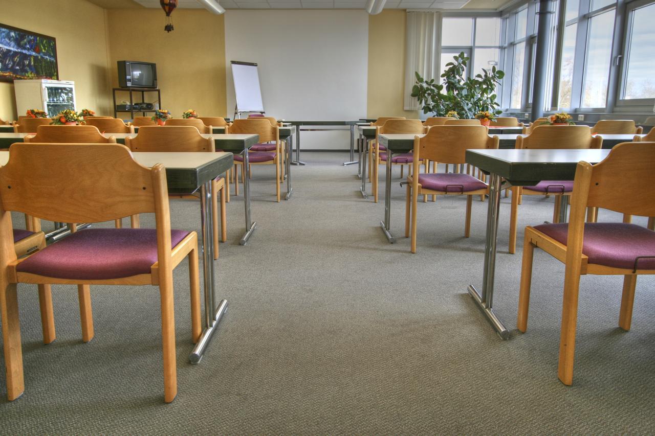 Sport Und Tagungshotel Kenzingen Ngoại thất bức ảnh