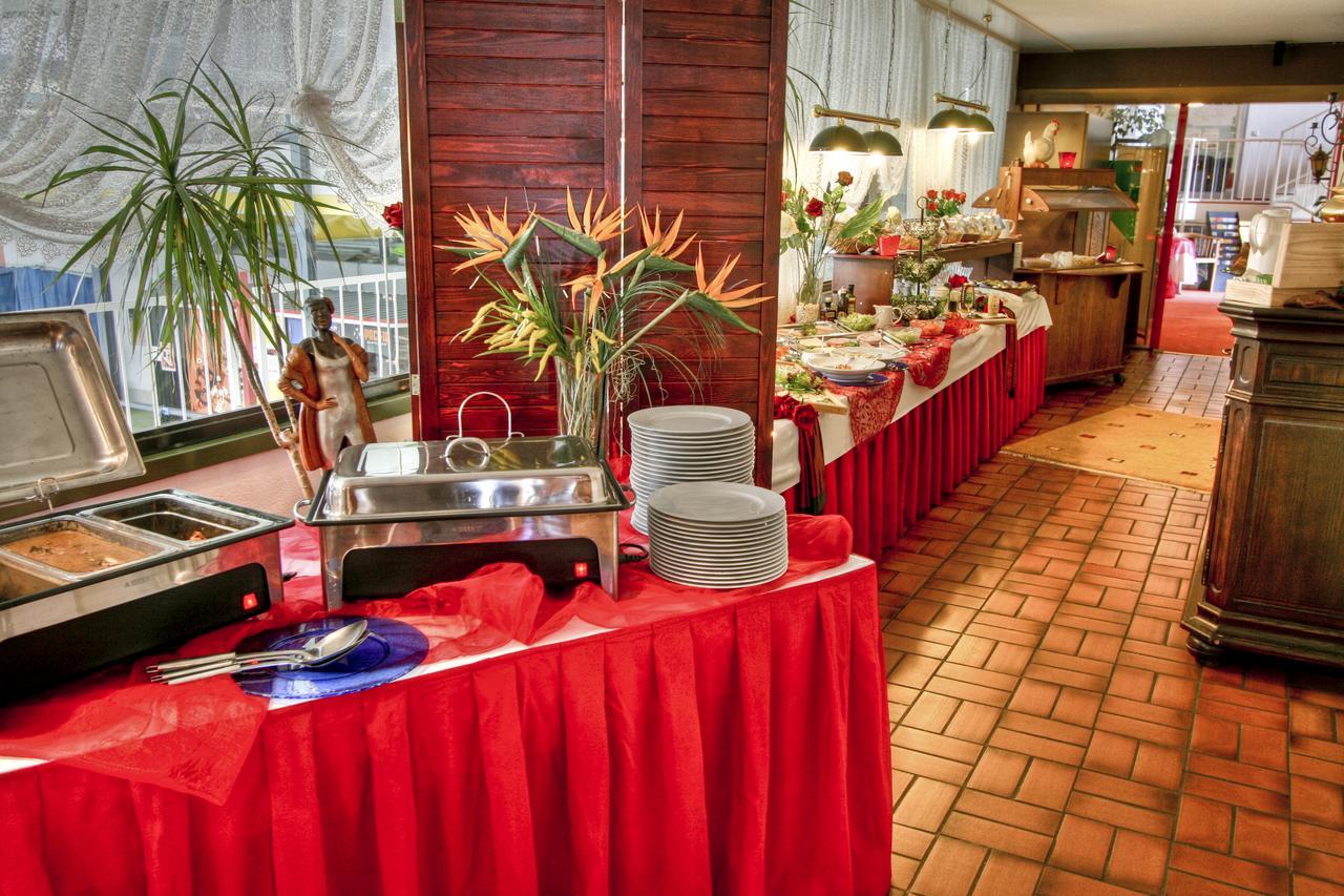 Sport Und Tagungshotel Kenzingen Ngoại thất bức ảnh