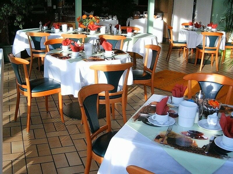 Sport Und Tagungshotel Kenzingen Ngoại thất bức ảnh